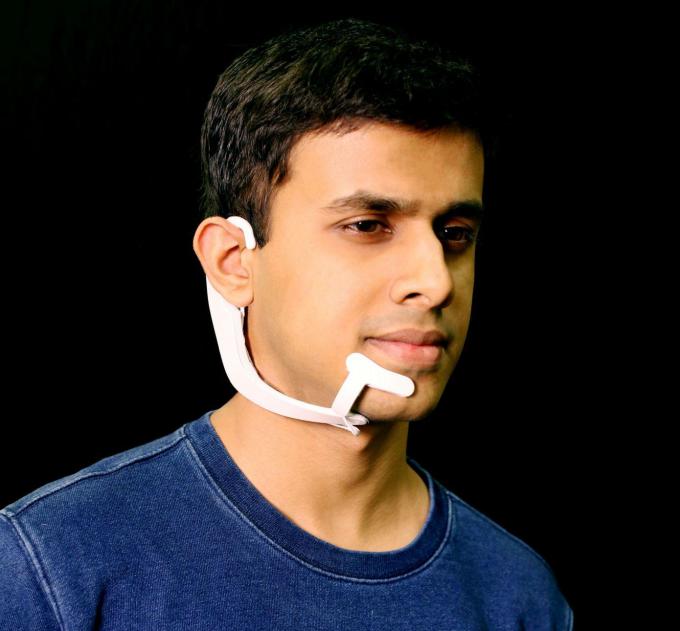 MIT研发新型耳机：可以读取你“脑袋里的想法”